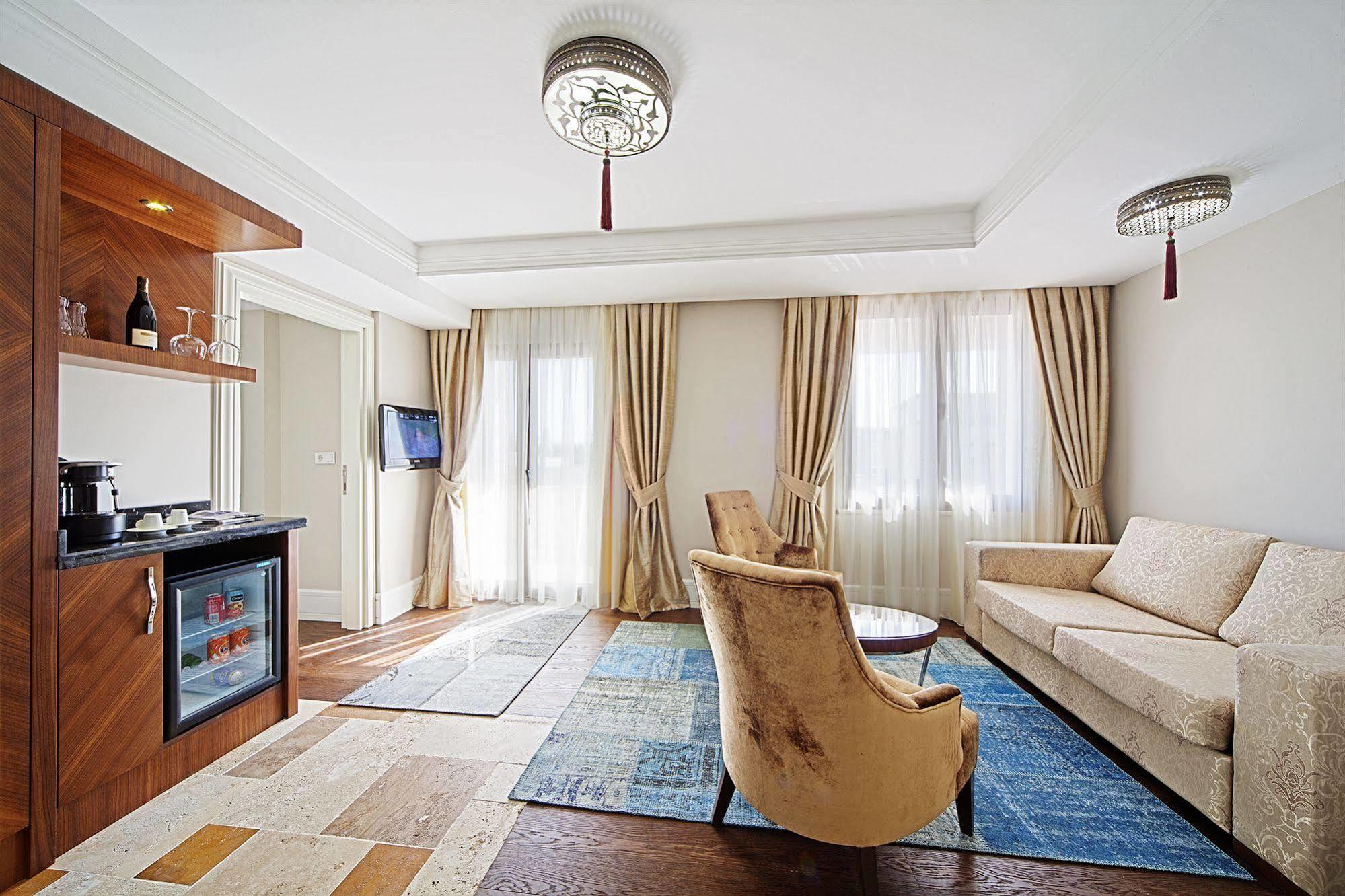 Azade Suites Istanbul Exterior foto